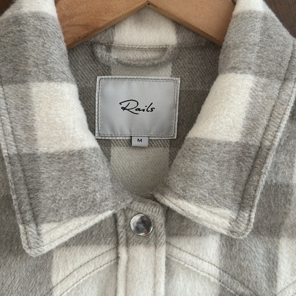 Rails Shacket - Picture 2 of 3